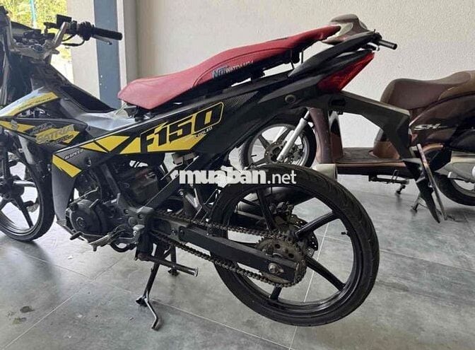 Suzuki Satria F150 Đen Vàng Đỏ
