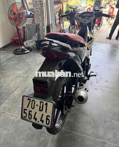 Suzuki Satria F150 Đen Vàng Đỏ
