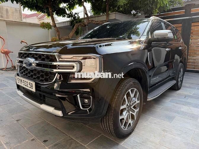 Ford Everest 2025 Titanium Plus 2.0L 4x4 AT