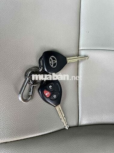 Toyota Innova 2010 Số tự động Bạc