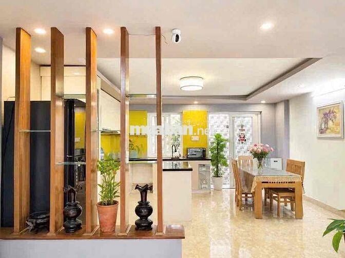 111 CHO THUÊ NHÀ NGUYÊN CĂN RỘNG RÃI MẶT TIỀN ĐẸP
