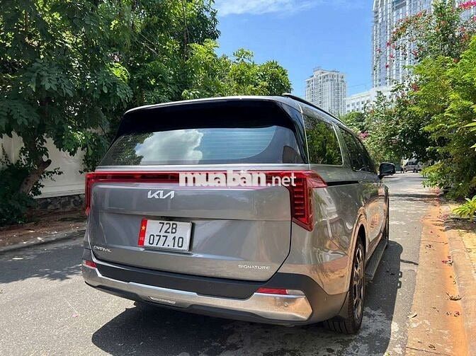 Kia Carnival Signature 2025 dầu cao cấp, 4300km