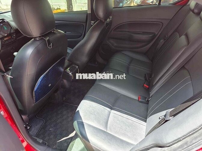 Mitsubishi Attrage 2020 Đỏ 32.000km