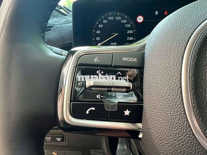 Kia Carnival Signature 2025 dầu cao cấp, 4300km