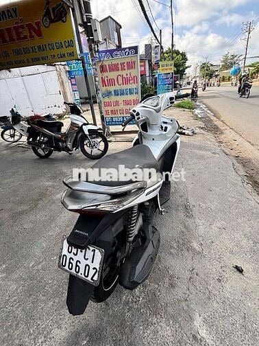 Honda Air Blade Trắng