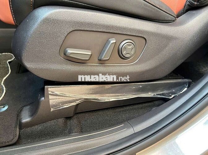 Kia Carnival Signature 2025 dầu cao cấp, 4300km