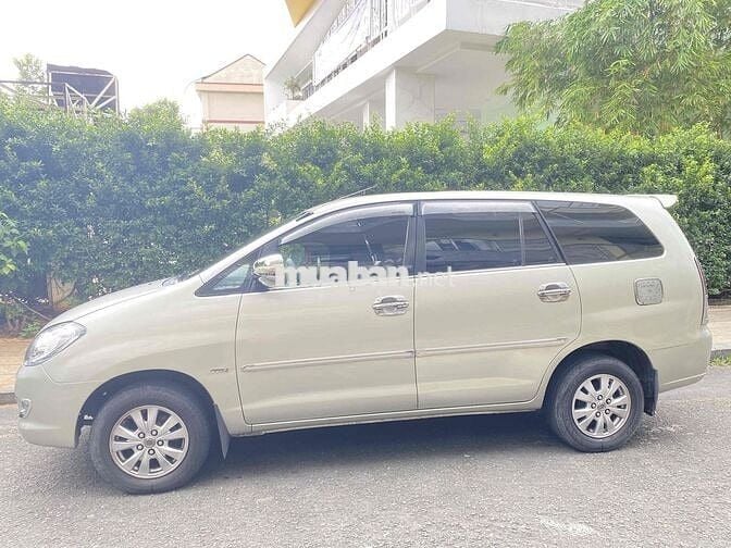 Bán xe Innova 2006 G - xe gia đình sử dụng 139tr