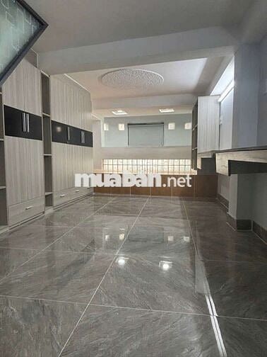 Nhà hẻm 341 Lạc Long Quân, Phường 5 Quận 11 TpHCM