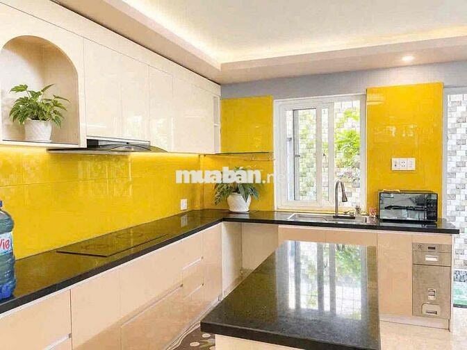 111 CHO THUÊ NHÀ NGUYÊN CĂN RỘNG RÃI MẶT TIỀN ĐẸP