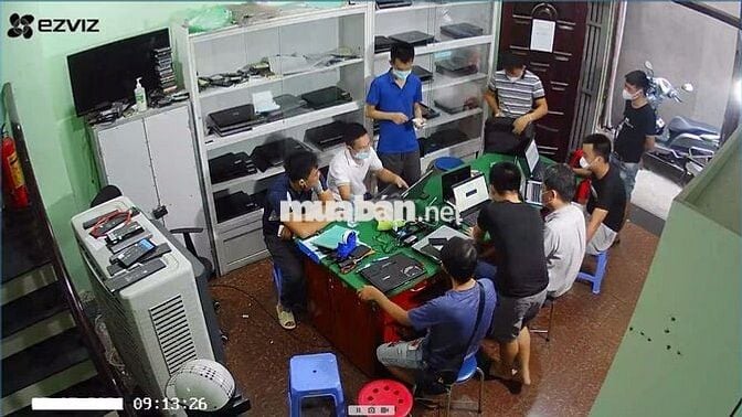 Tìm 1 nv giúp việc cho cửa hàng