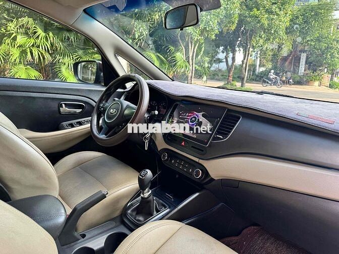 Kia Rondo 2019 Số sàn 7 chỗ Đỏ mận