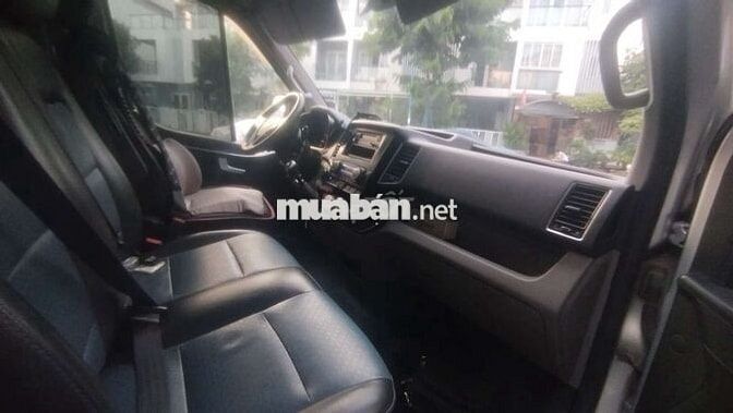 Hyundai Solati 16 chỗ Bạc 218.648 km