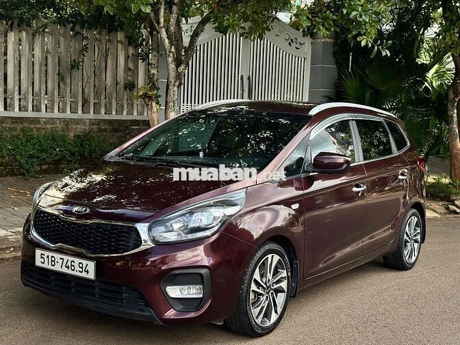 Kia Rondo 2019 Số sàn 7 chỗ Đỏ mận
