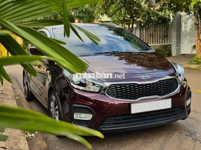 Kia Rondo 2019 Số sàn 7 chỗ Đỏ mận