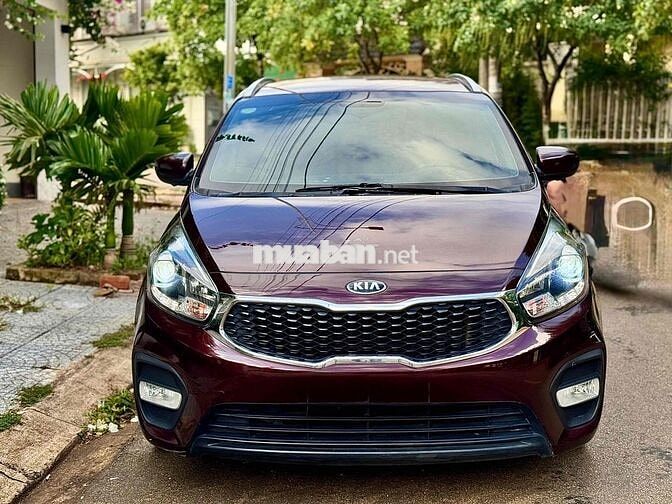Kia Rondo 2019 Số sàn 7 chỗ Đỏ mận