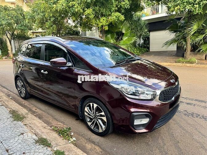 Kia Rondo 2019 Số sàn 7 chỗ Đỏ mận