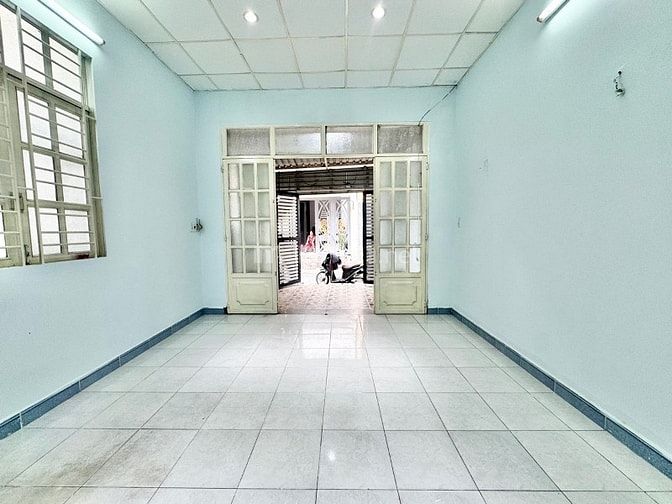 BÁN NHÀ 3 TẦNG - BÙi VĂN BA QUẬN 7 - NGANG 4.2M NỞ HẬU XE HƠI ĐỖ CỮA 