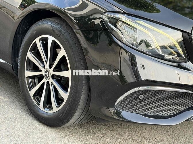 Mercedes-Benz E200 2016 Tự động 9 cấp Đen