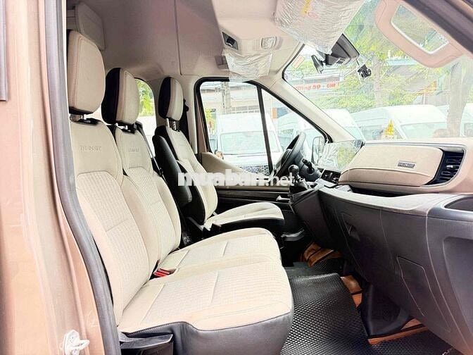 Ford Transit Premium Lướt 2 Vạn Giá 8₫