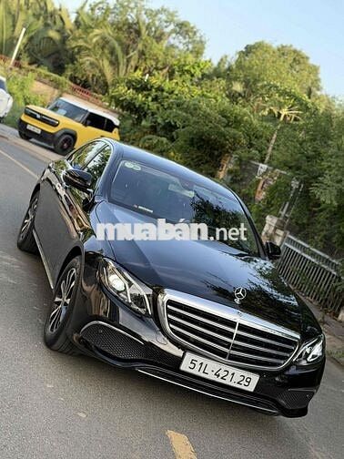Mercedes-Benz E200 2016 Tự động 9 cấp Đen