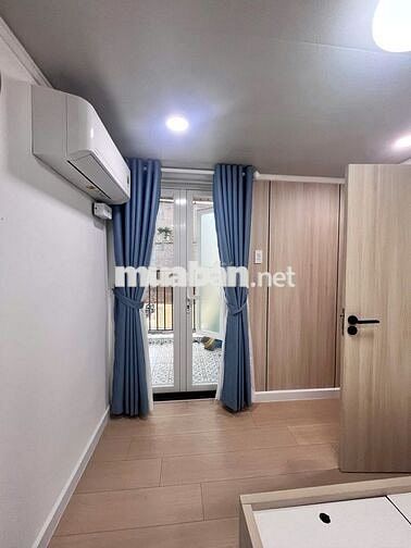 Cho thuê nhà 18A/ Nguyễn Thị Minh Khai Q.1 - 5x8m- 2 Lầu