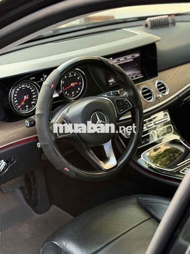 Mercedes-Benz E200 2016 Tự động 9 cấp Đen