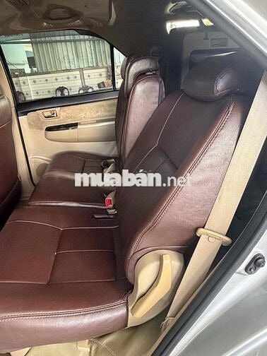 Toyota Fortuner 2016 Dầu Bạc