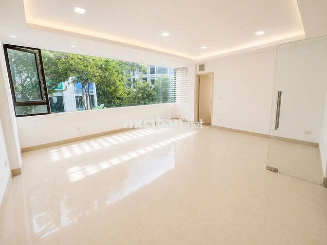 Chính chủ cho thuê MBKD 40m2 3 tầng MT 6,5M mặt ngõ 45 Trần Thái Tông
