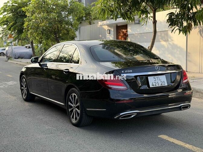 Mercedes-Benz E200 2016 Tự động 9 cấp Đen