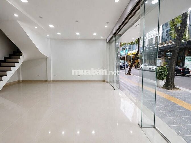 Chính chủ cho thuê MBKD 40m2 3 tầng MT 6,5M mặt ngõ 45 Trần Thái Tông