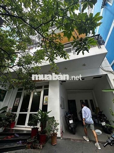 Cho thuê 40Tr Villa Quận Phú Nhuận|DT 8x17m| 3 Tầng 7 Phòng| Gara oto.