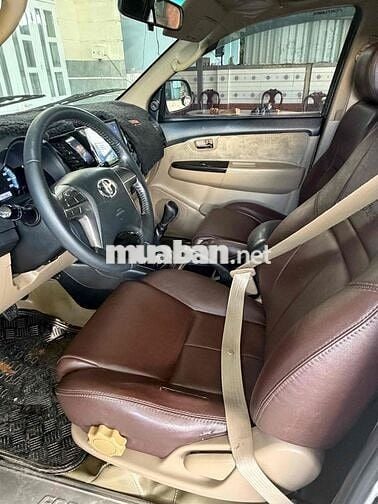 Toyota Fortuner 2016 Dầu Bạc