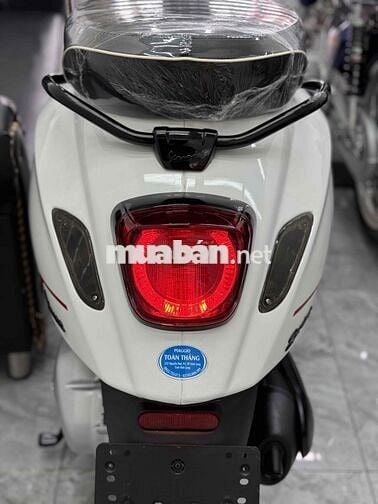 ⭐️Vespa Sprint/S 2023 Trắng 2600km