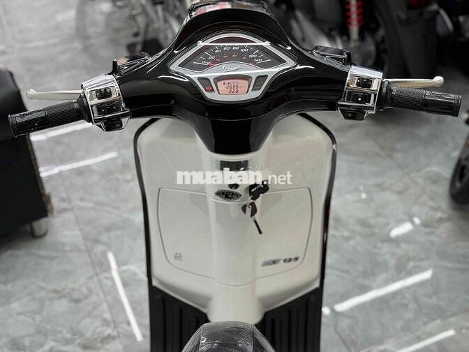 ⭐️Vespa Sprint/S 2023 Trắng 2600km