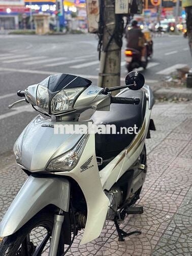 Honda Future 125 Fi Trắng Bạc
