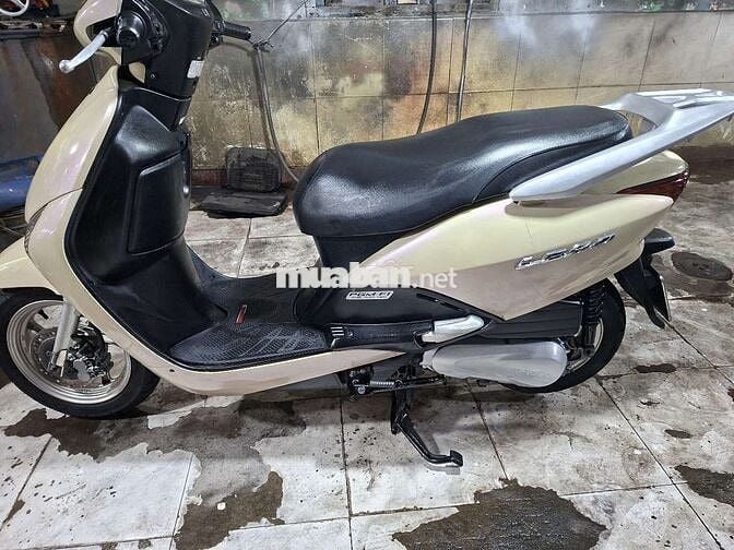 Honda Lead FI 2011 Vàng