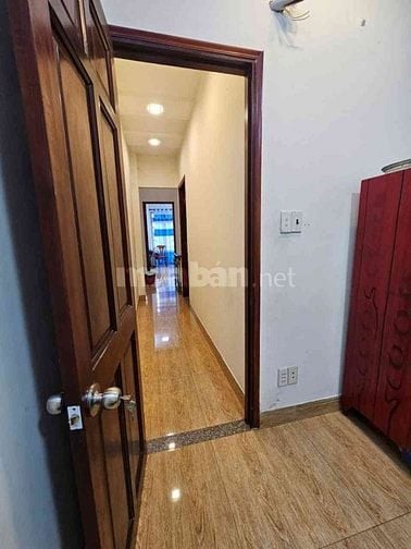 Bán gấp Nhà đẹp 2 Tầng Tỉnh Lộ 10, 56m2, hẻm 7M thông xe tải tránh 3t9