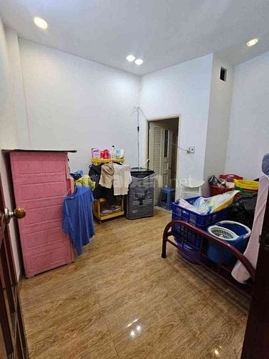 Bán gấp Nhà đẹp 2 Tầng Tỉnh Lộ 10, 56m2, hẻm 7M thông xe tải tránh 3t9