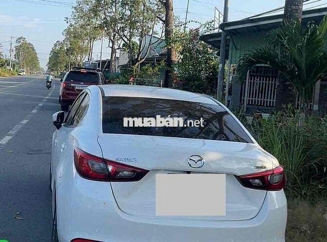 Mazda Mazda 2 Số tự động Trắng