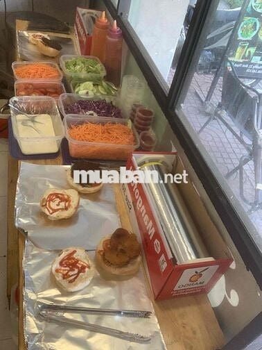 Tuyển Nhân Viên Bán Cafe & Bánh Mì Lương 29k/h