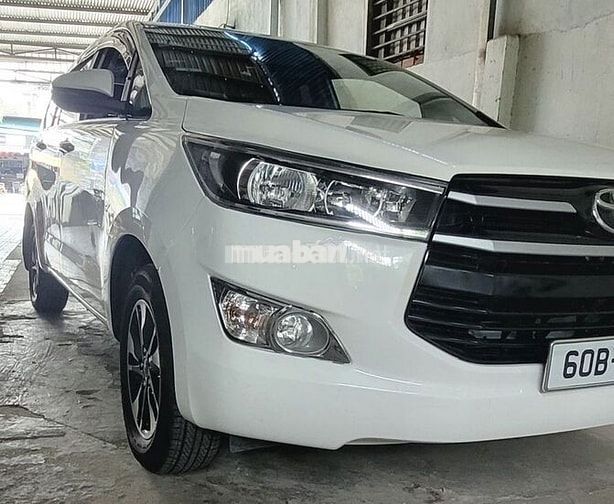 Toyota Innova 2.0E cuối 2019