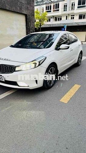 KIA Cerato 2018 2.0 bản full Trắng Tự động