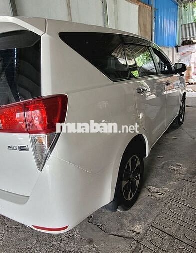 Toyota Innova 2.0E cuối 2019