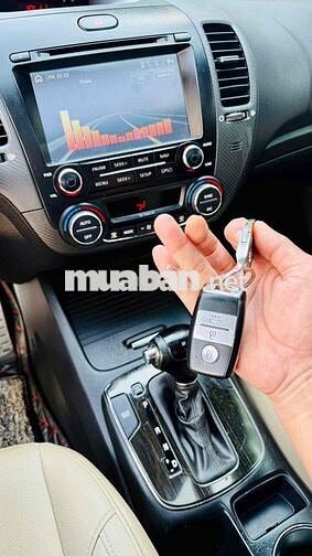 KIA Cerato 2018 2.0 bản full Trắng Tự động