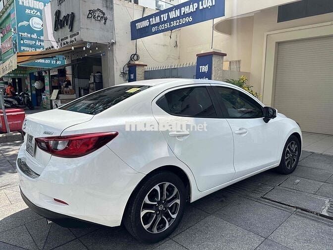 Mazda Mazda 2 2016 Trắng Tự động 60.000 km