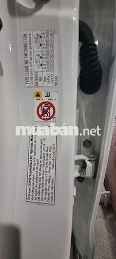 Toyota Innova 2.0E cuối 2019