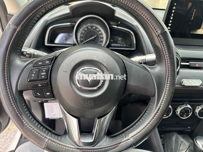 Mazda Mazda 2 2016 Trắng Tự động 60.000 km