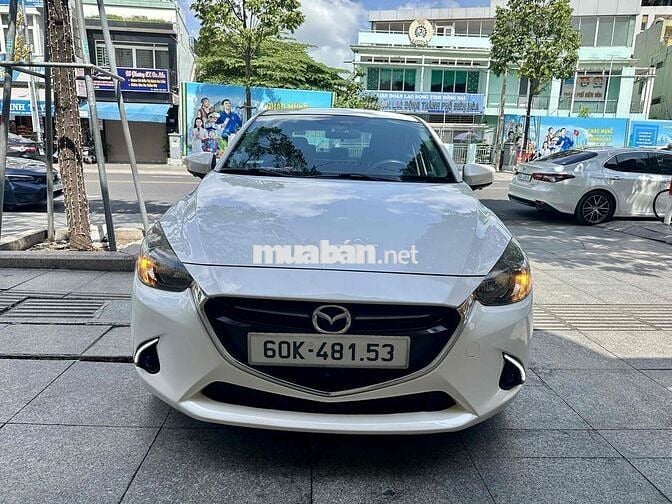 Mazda Mazda 2 2016 Trắng Tự động 60.000 km