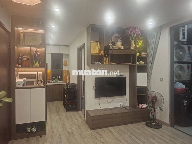 Chung cư Riverside Garden 349 Vũ Tông Phan 62m2 2PNKK, sổ lâu dài.