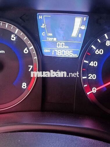 Hyundai Accent 2012 Đen Hàn Quốc, số sàn